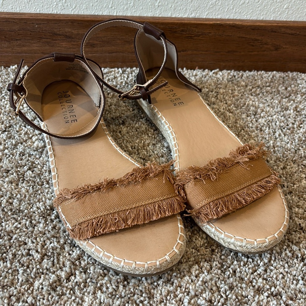 Ankle strap sandals, like new